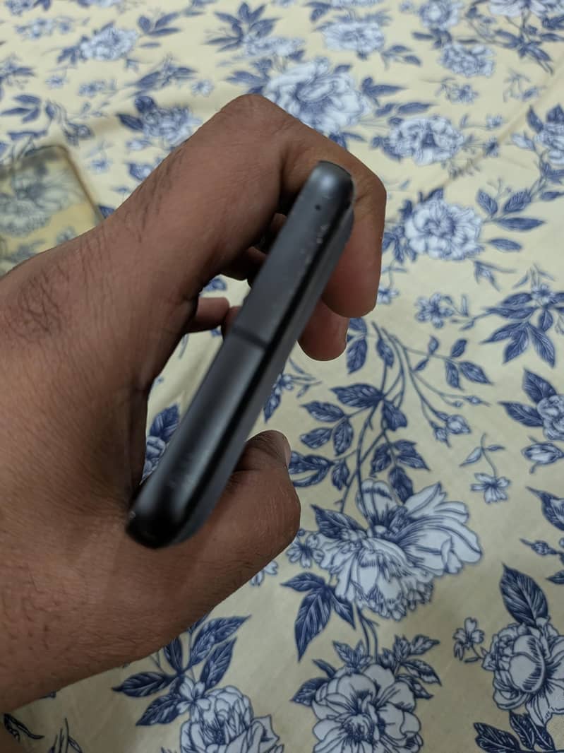 Google Pixel 8 5