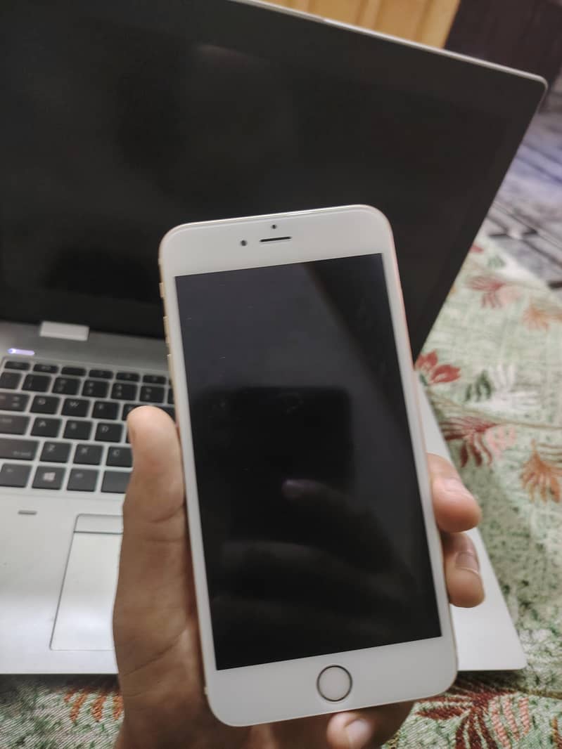 Apple iPhone 6 Plus 2