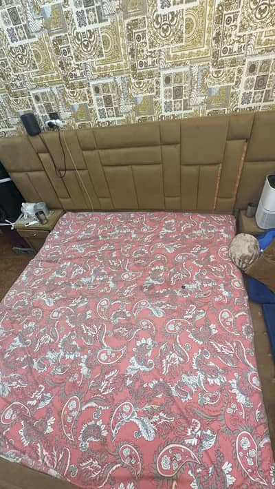 We are going to abroad that’s y we are selling our bed