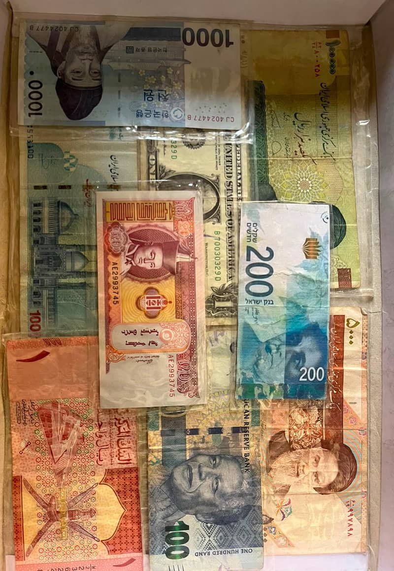 different counterys notes available 0
