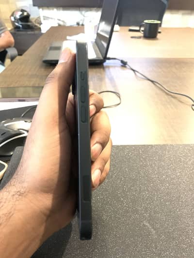 iPhone 14 Jv