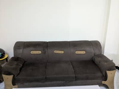 6 Seater Velvet Sofa Set for Sale – Good Condition