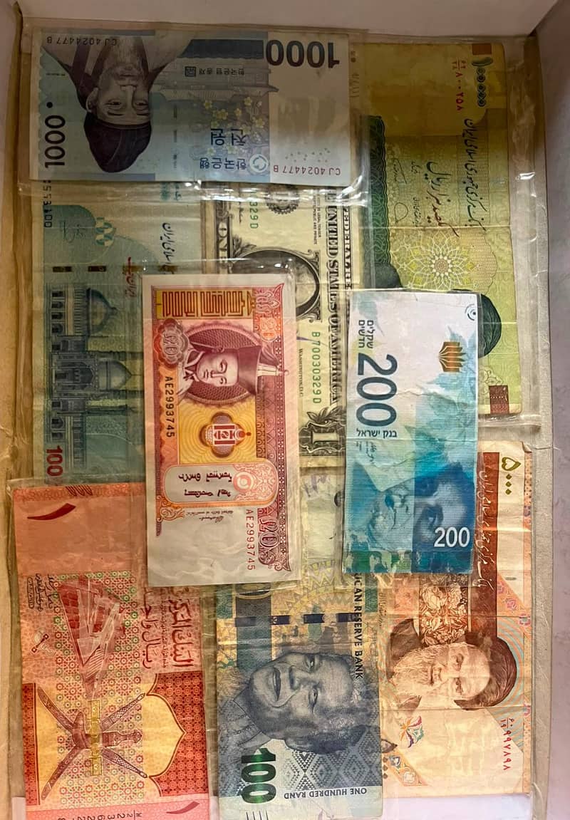 different counterys notes available 8