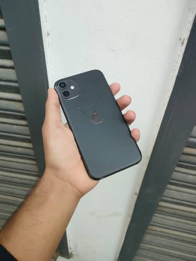 Apple iPhone 11 128 gb 10/9 lush condition