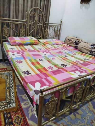 iron bed king size + mattress