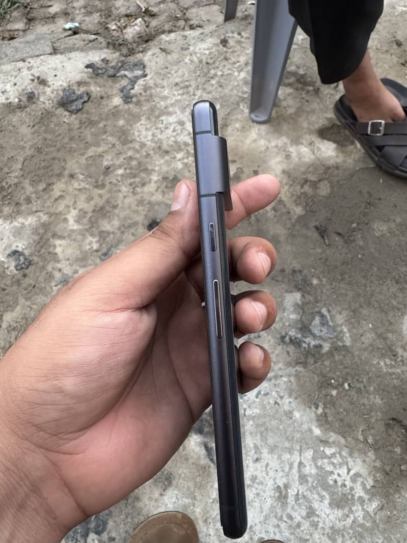 Google Pixel 7 4