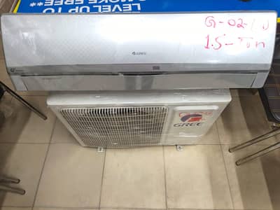 GRee 1.5 ton DC inverter G20 GEnuine year warranty (0306/4462/443)