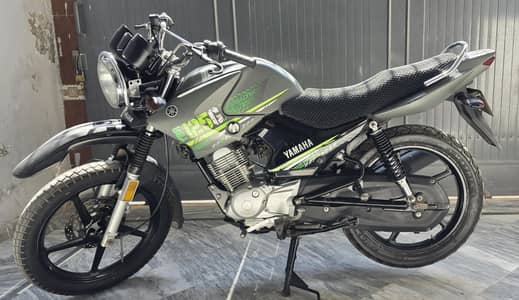Yamaha YBR 125G Matt Grey