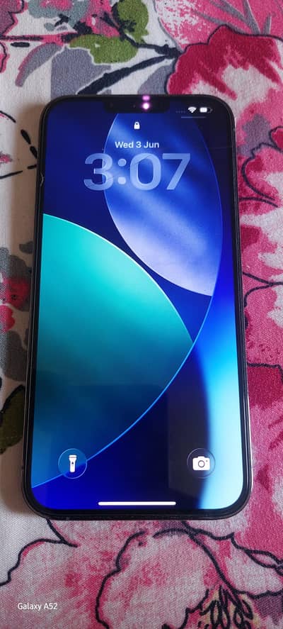Apple iPhone 13 Pro Max seald with box back crack sometimes flickering
