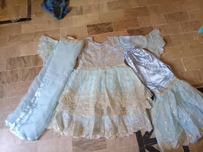 haseen's short frock new 10/10