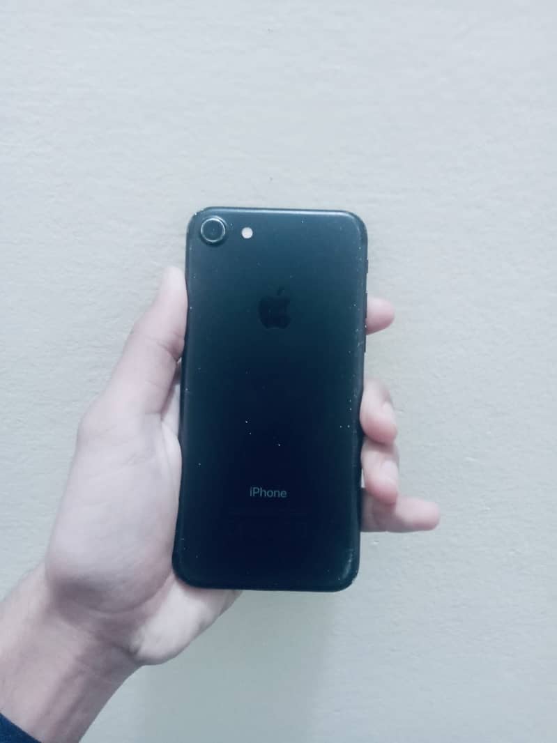 Apple iPhone 7 1