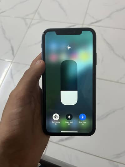 Apple iPhone XR reset off exchange possible read ad