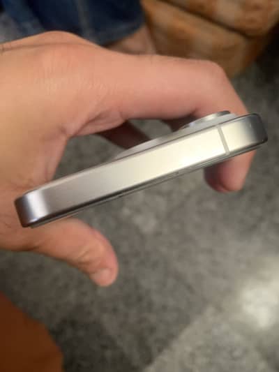 Apple iPhone 15 Pro (jv)