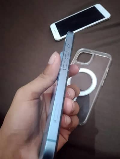 Apple iPhone 14