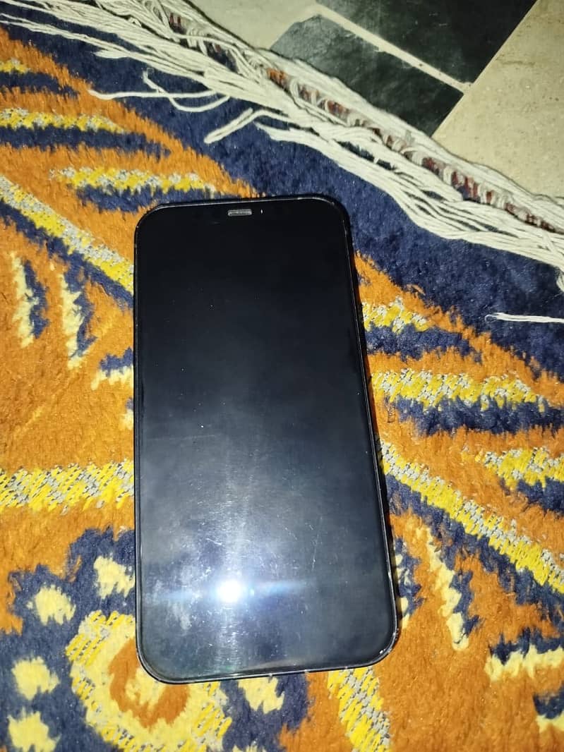 Apple iPhone 12 3