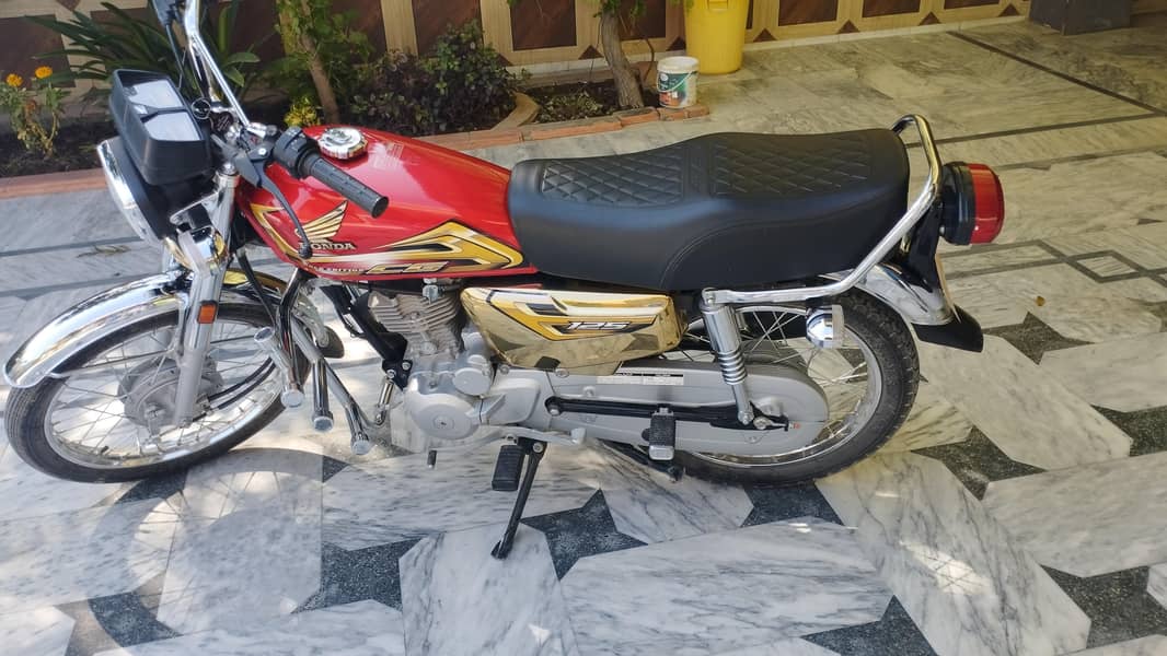 | Honda | CG 125 Golden Edition | Model 2026 | 10