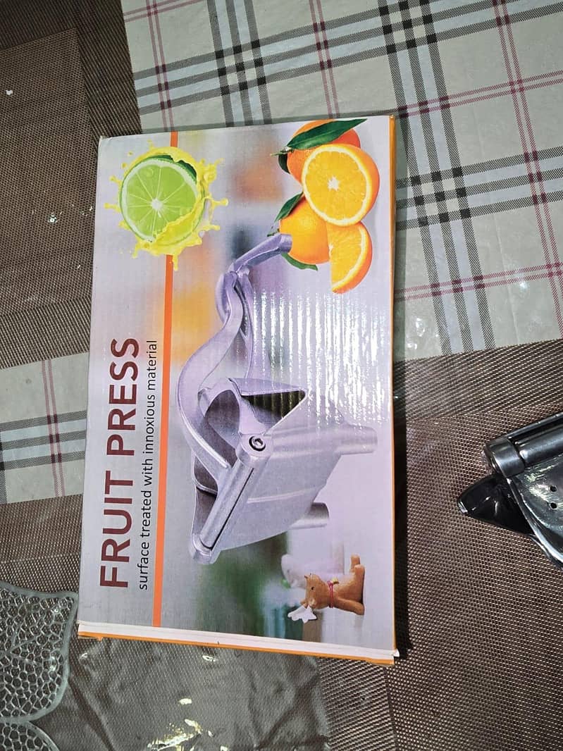 fruit press 1