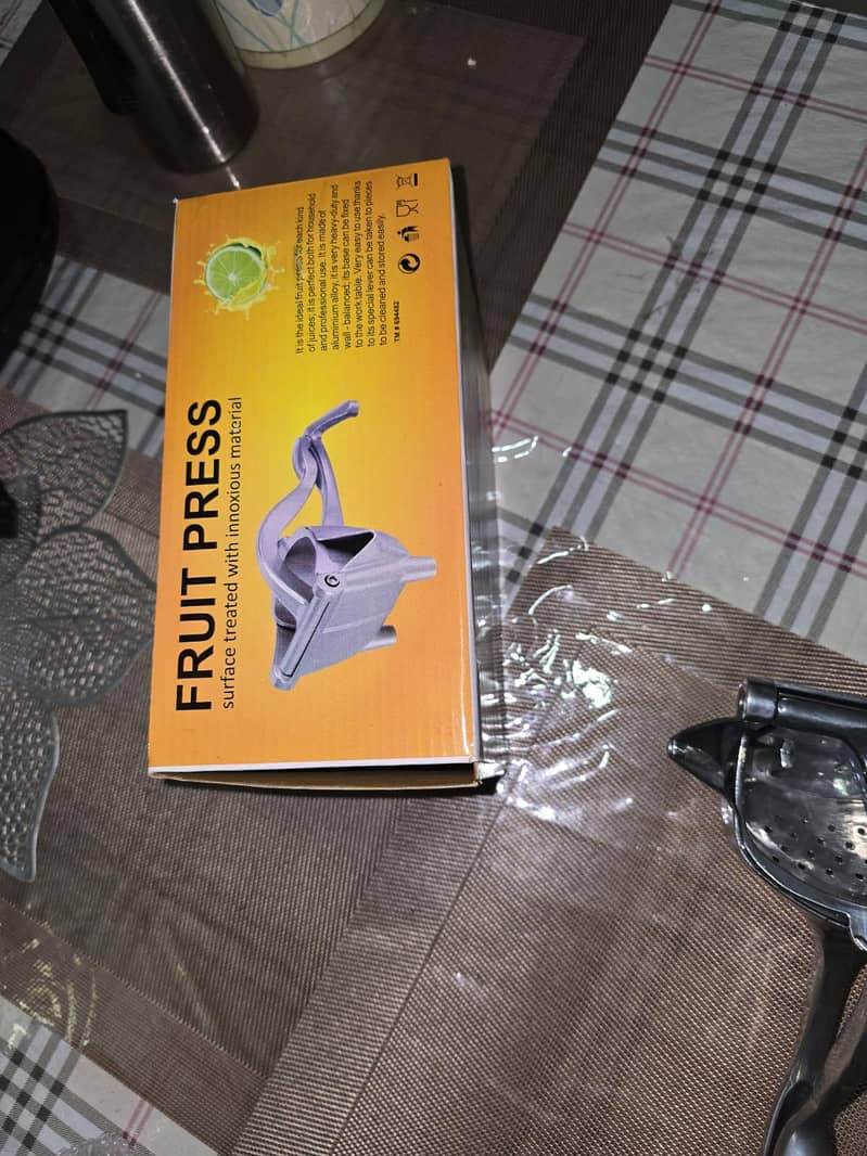 fruit press 5