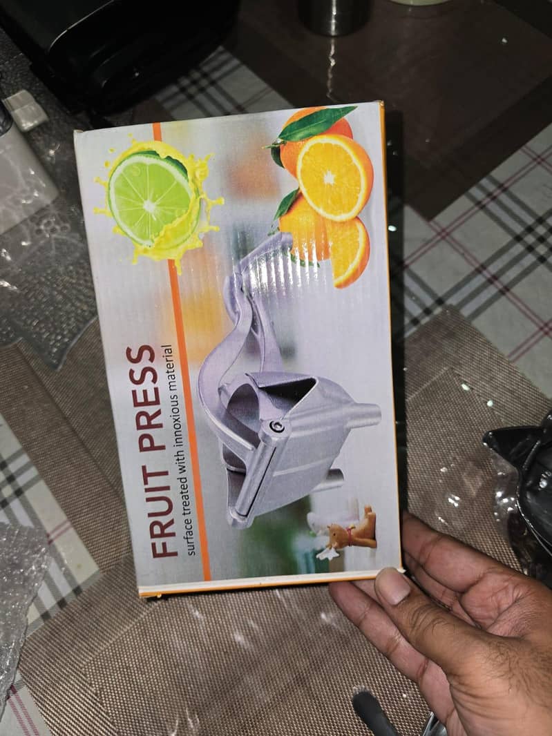fruit press 6
