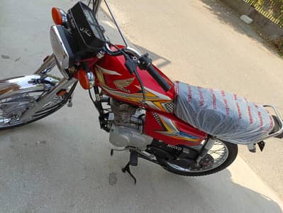 Honda 125 model 2024/25 Very Good condition Home Use