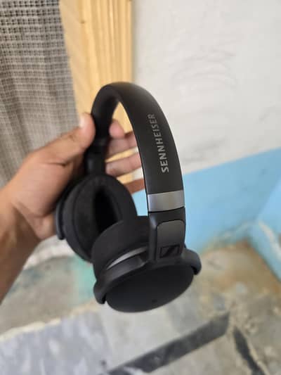 Sennheiser HD 4.40 BT wireless headphones