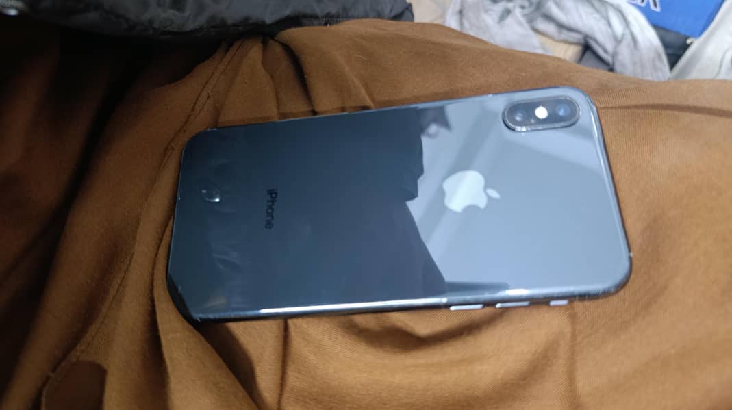 Apple iPhone X 2