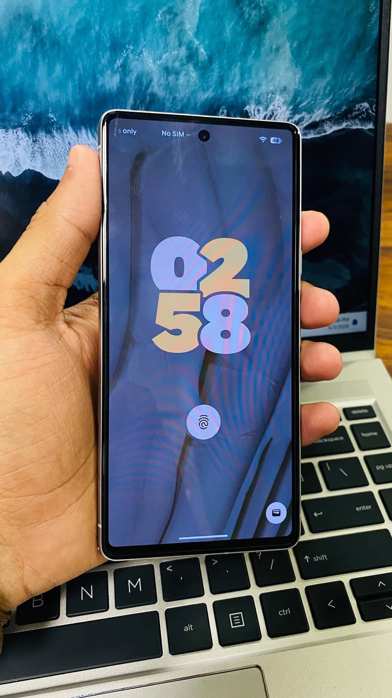 Google Pixel 7 4