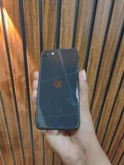 Apple iPhone SE 2020 Bypass