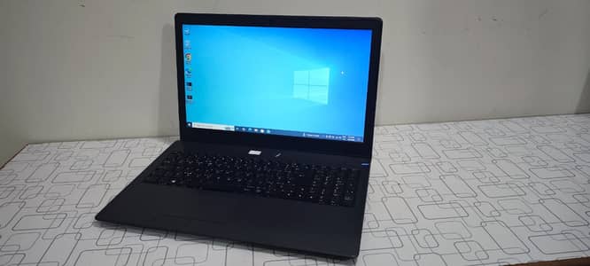 intel celeron HD 15.6" 4gb ram 500gb HDD backlit KeyBoard