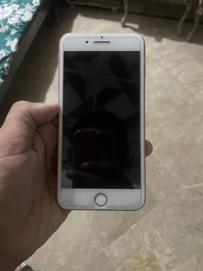 Apple iPhone 8 Plus 2