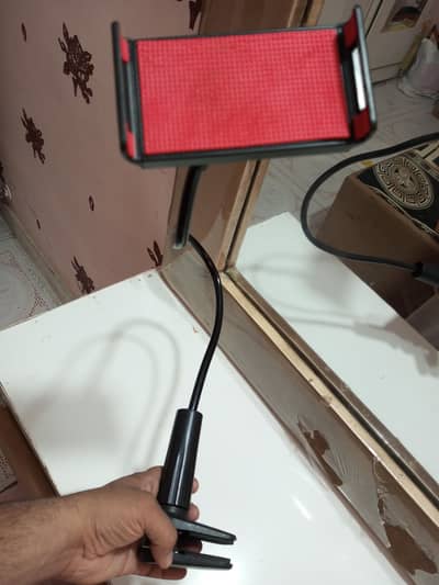 universal flexible stand