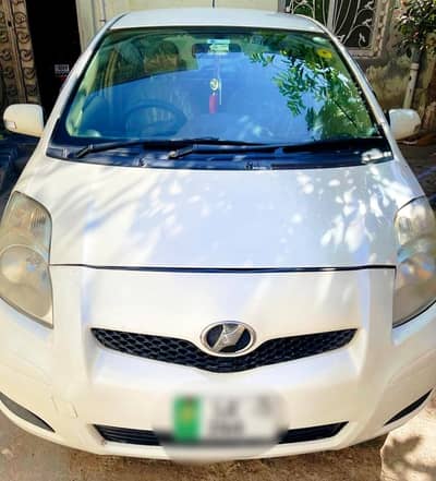 Toyota Vitz 2009-2013