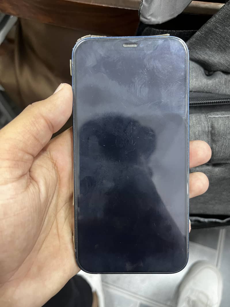 Apple iPhone 12 0