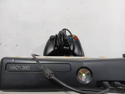 Xbox 360 Slim + Viewsonic Gaming monitor