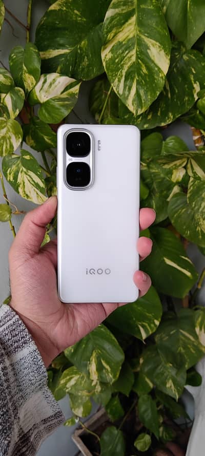 Vivo iQOO Neo 10 china 12/256gb