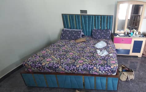  Complete Wooden Bedroom Furniture Set for Sale – Bed, Almari, Dress