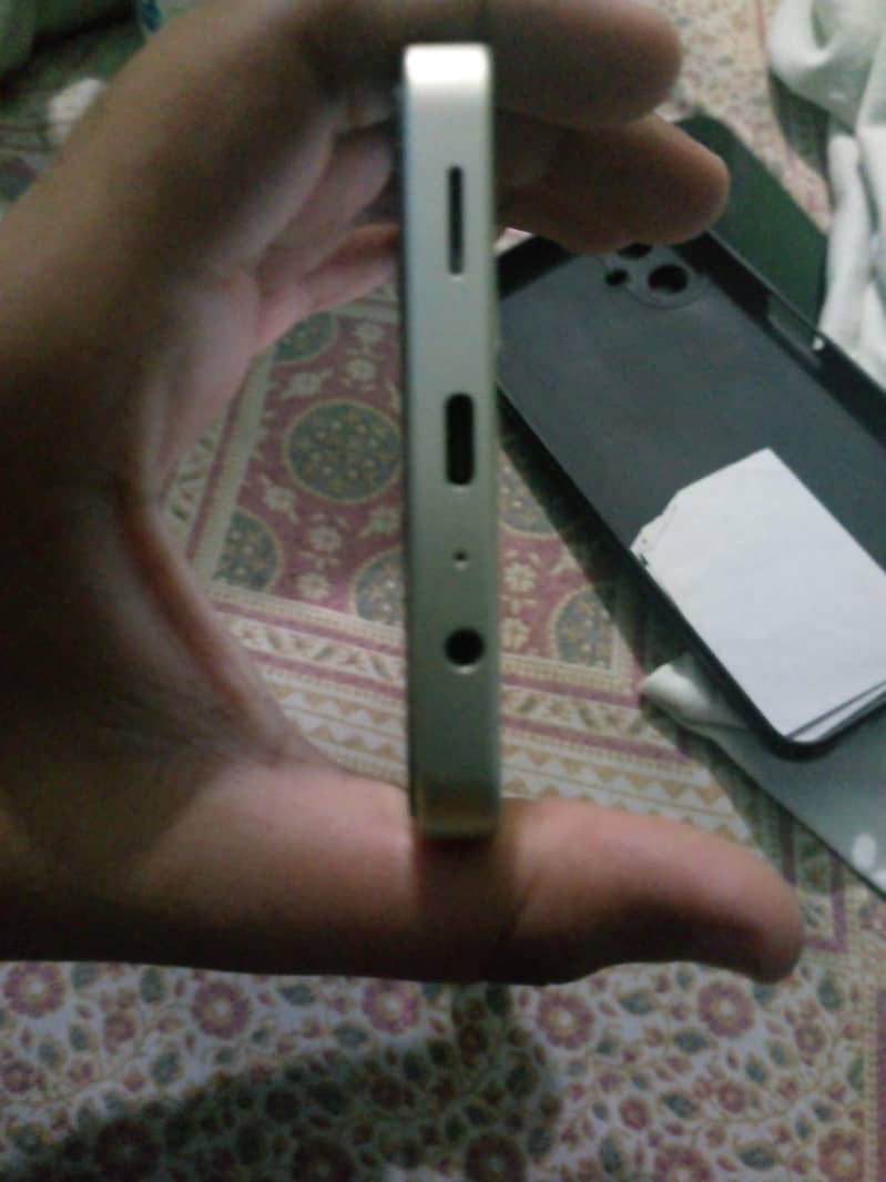 Samsung a06 4