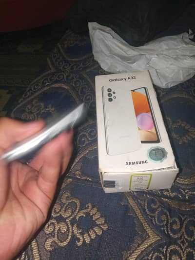 sumsung a32 6gb 128gb with box only