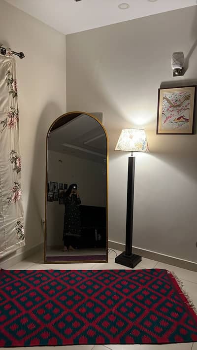 Elegant Standing Full Length Mirror 10/10 condition