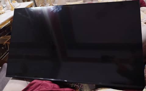 TCL T6C 4K QLED Smart TV – 43 Inch