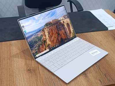 Dell XPS 13 9320 i7 12th Gen P series 16GB RAM 512GB NVMe SSD