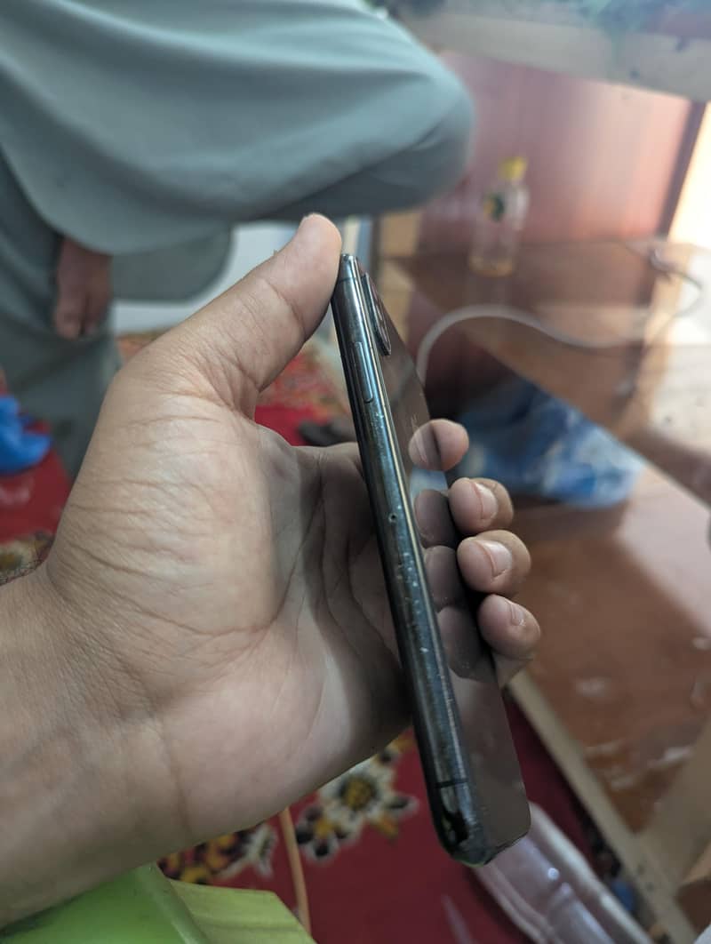iphone X 4