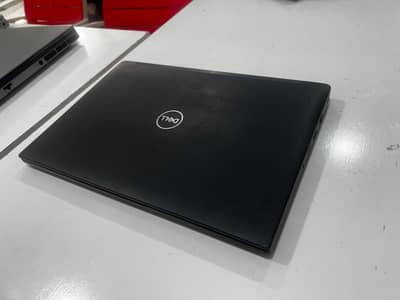 Dell Letitude 7390 Touchscreen| Core i5 8th| 8gb RAM| 128ssd
