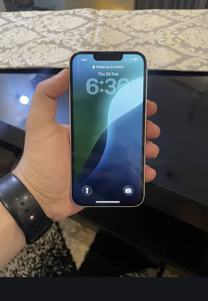 iPhone 13 5