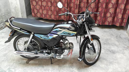 Honda CD 70 dream 2026