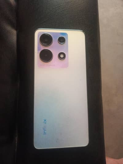 Infinix Note 30