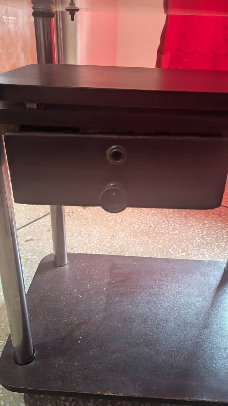 Computer/laptop table 2