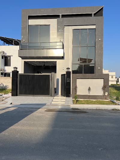 5 Marla Brand New Modern Luxury House For Sale Prime Location