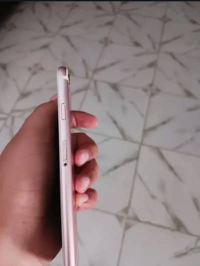 Apple iPhone 6S