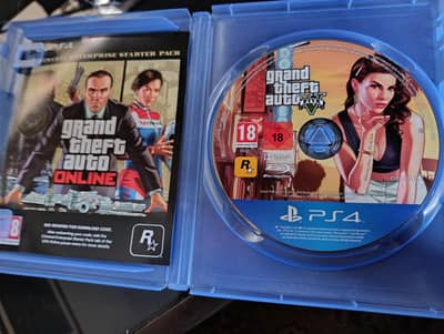 GTA V - Ps4 CD Available